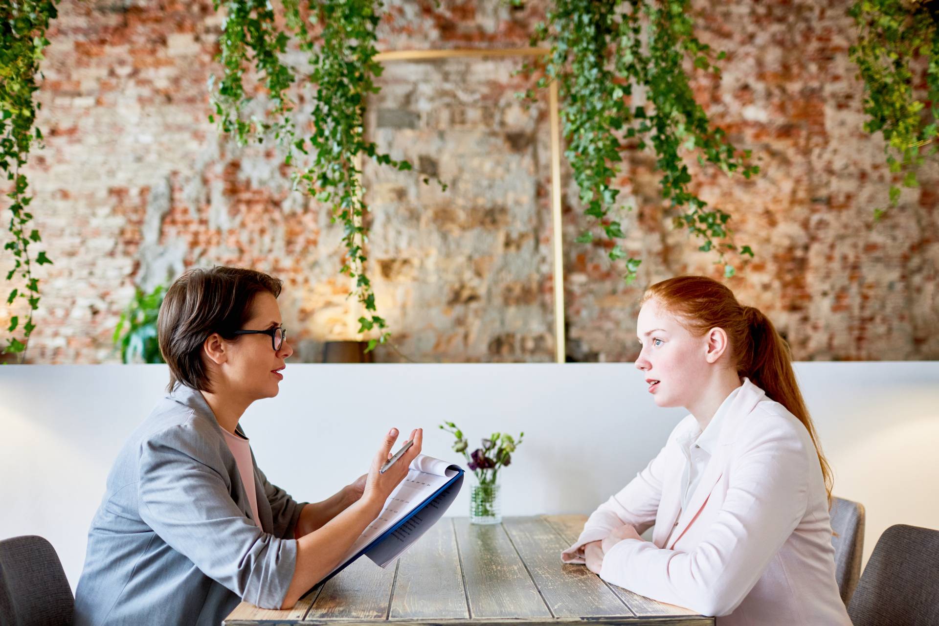 interview-cafe.jpg